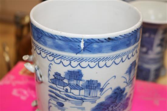 A quantity of mixed blue and white Chinese ceramics tallest 23cm